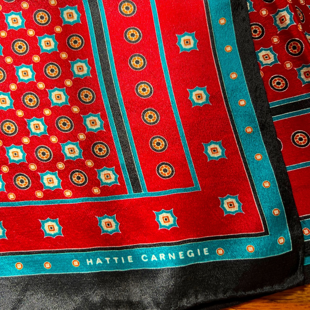 Vintage Hattie Carnegie long Scarf